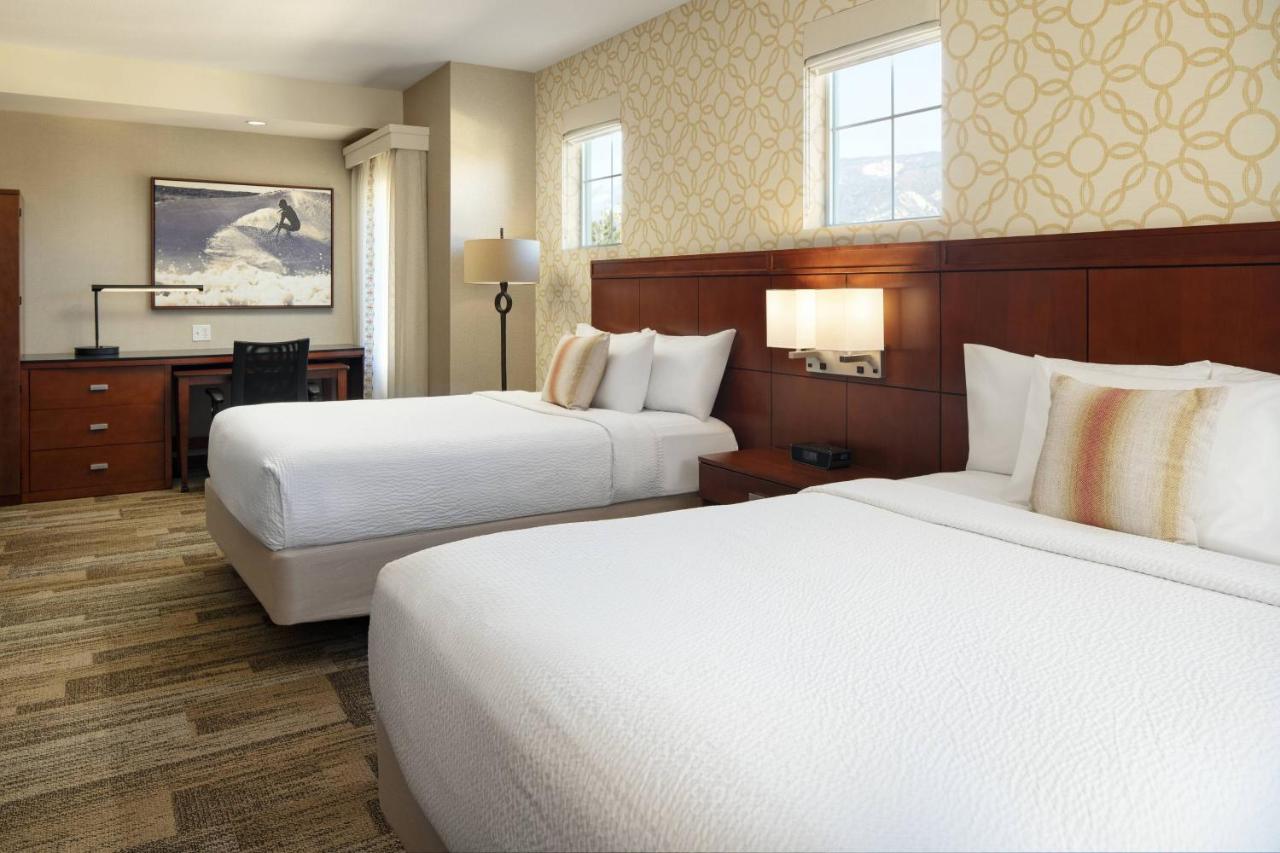 | Courtyard by Marriott Santa Barbara Goleta