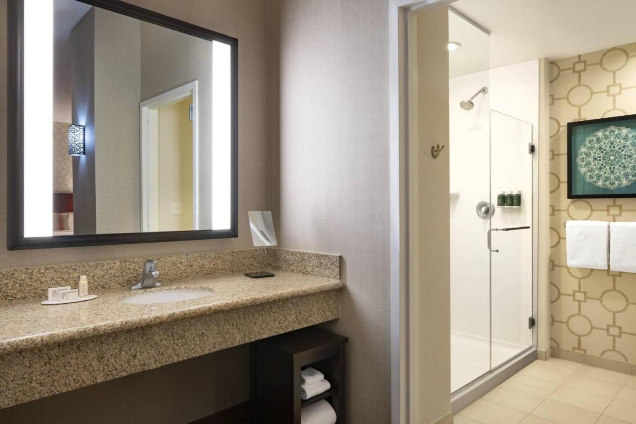 | Courtyard by Marriott Santa Barbara Goleta