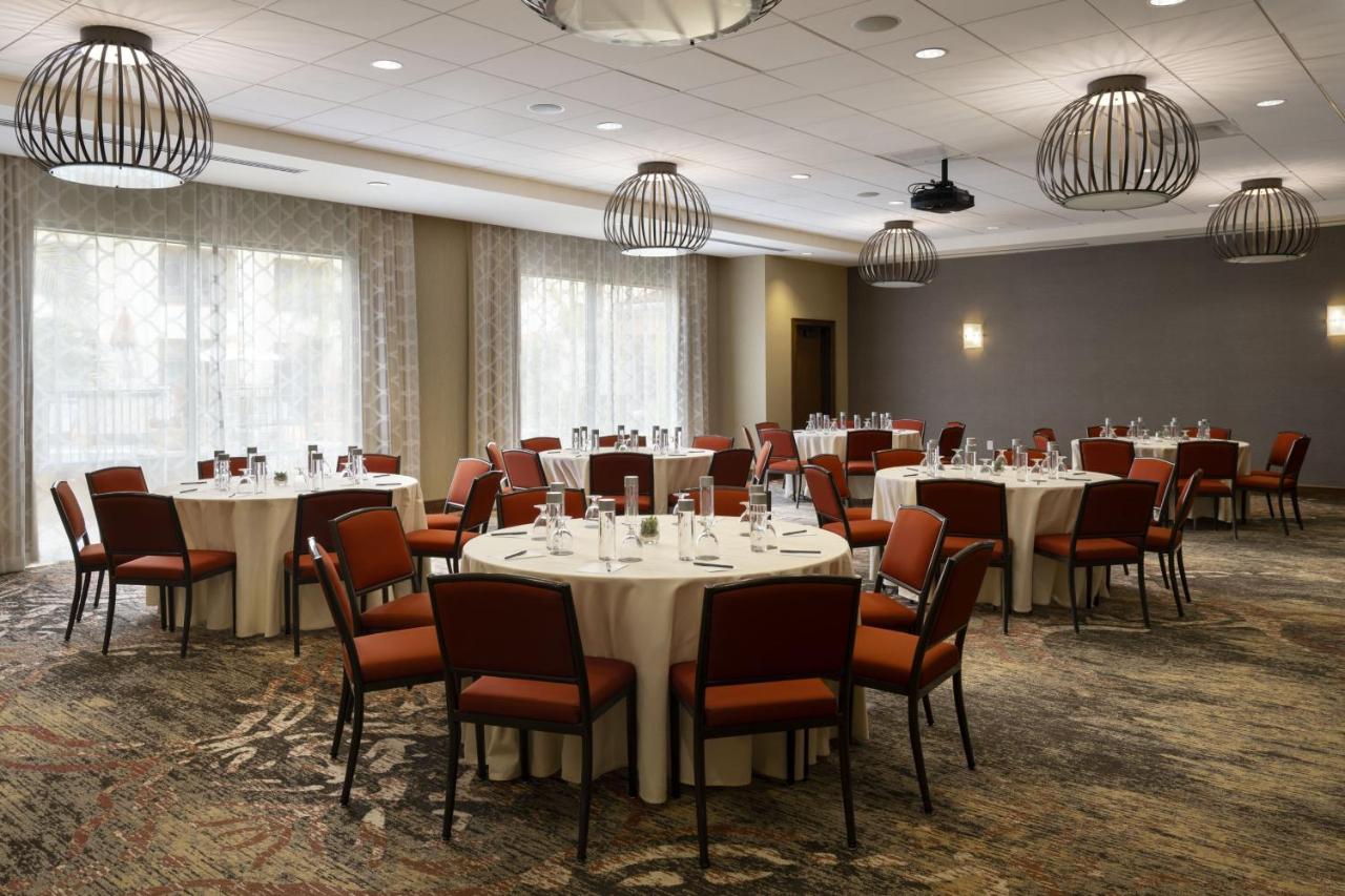 | Courtyard by Marriott Santa Barbara Goleta