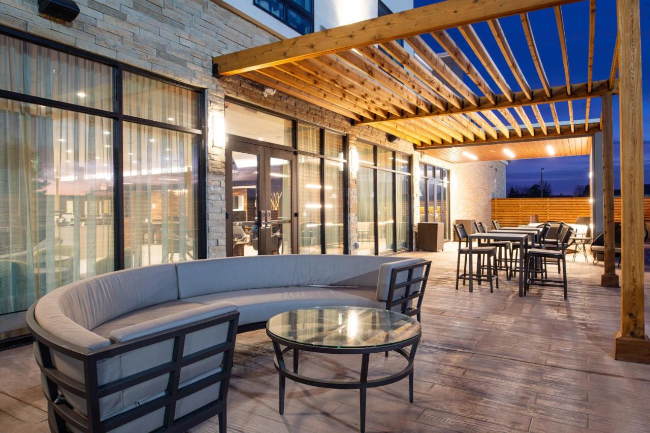 | Courtyard Kansas City Olathe
