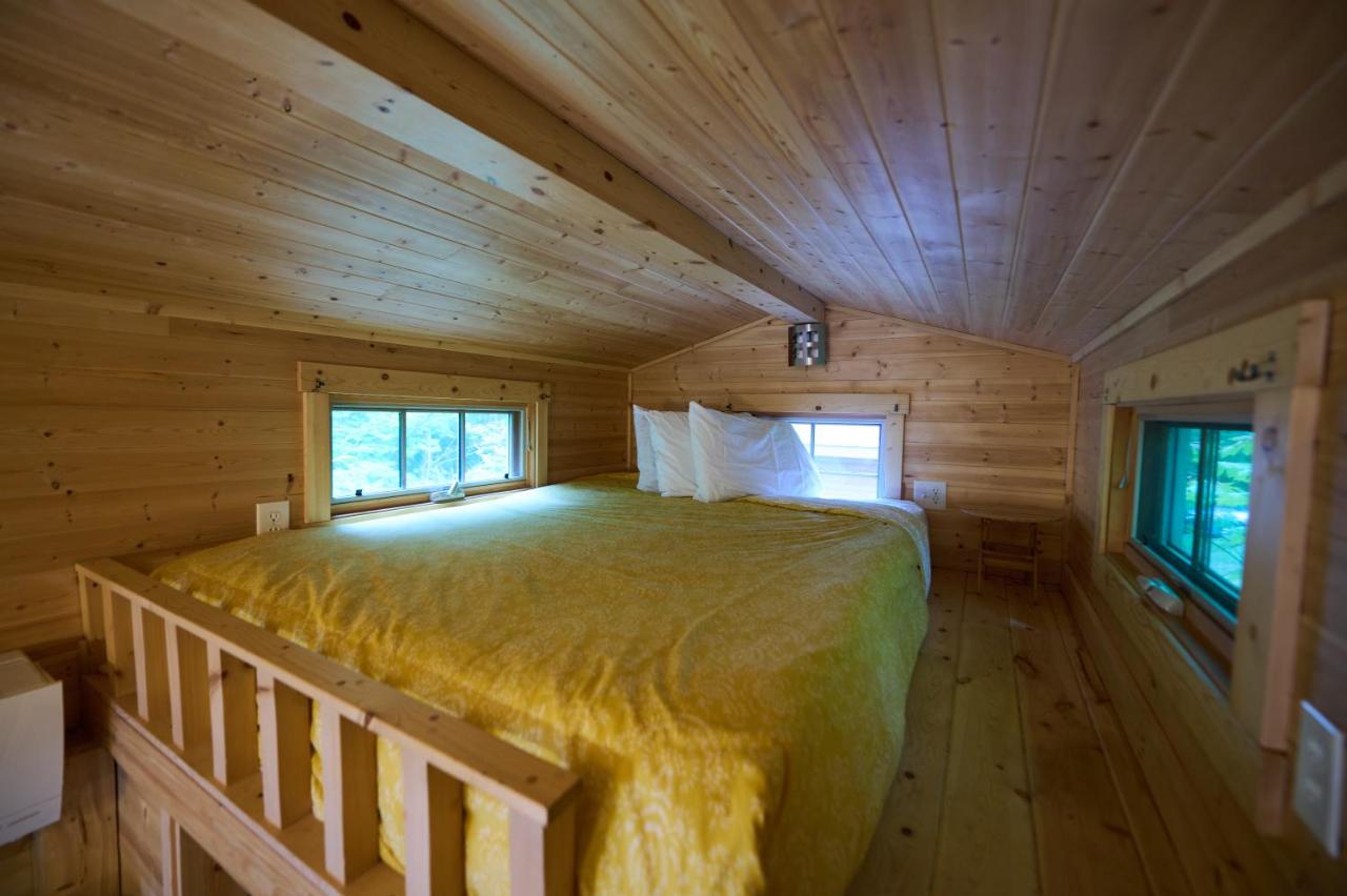 | Mount Hood Village Deluxe Cabin 5