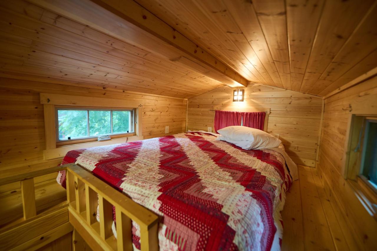 | Mount Hood Village Deluxe Cabin 5