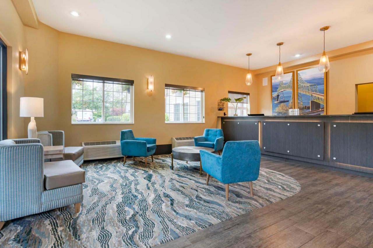 | Comfort Suites Columbia River