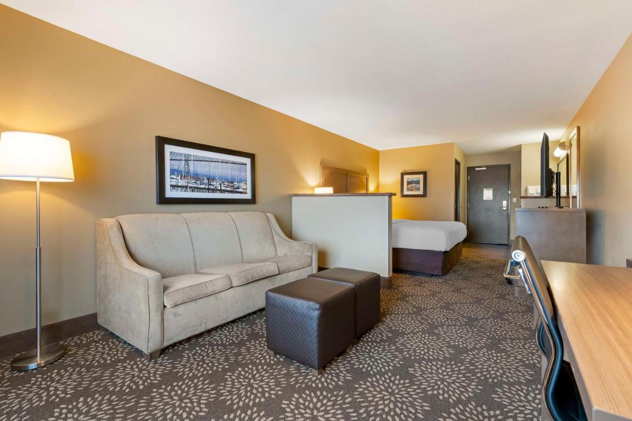 | Comfort Suites Columbia River