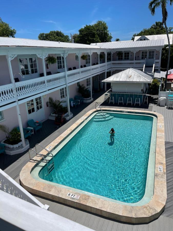 | The Palms Hotel