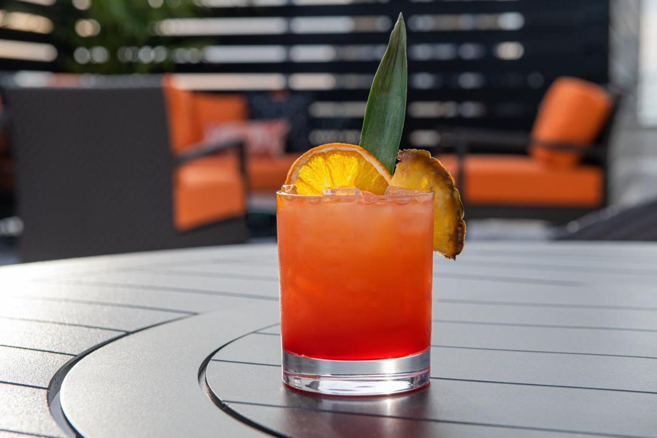 | Courtyard by Marriott Clearwater Beach