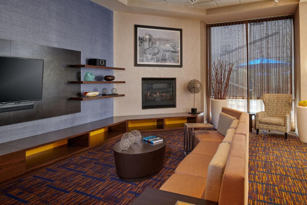 | Courtyard by Marriott Columbus Downtown