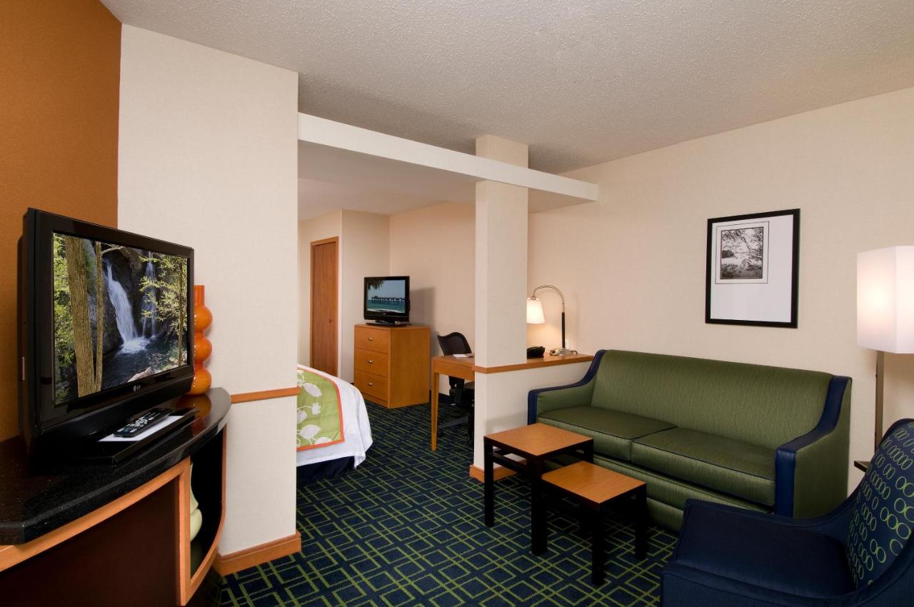 | Fairfield Inn & Suites Verona