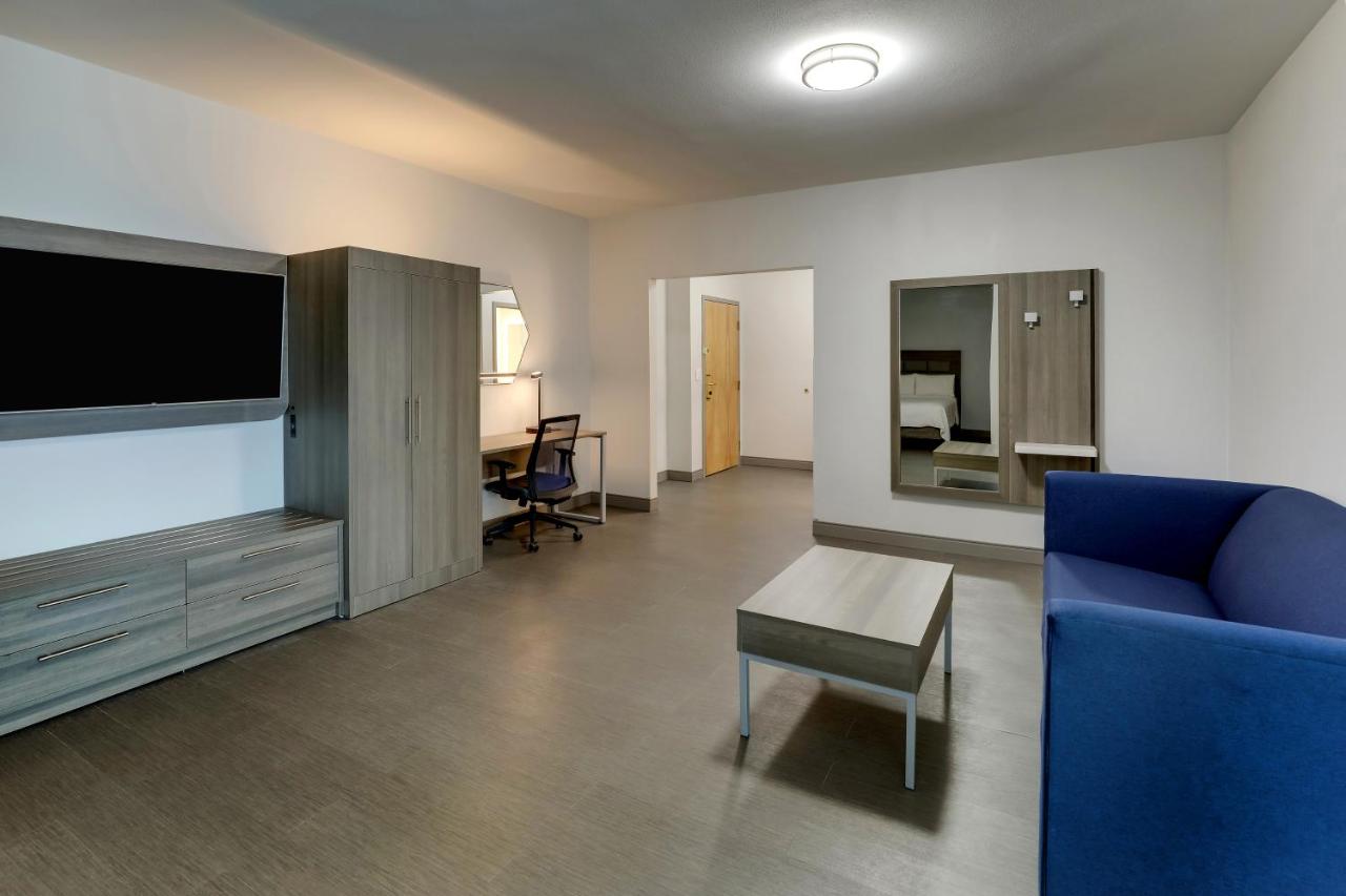  | Holiday Inn Express & Suites Richmond, an IHG Hotel