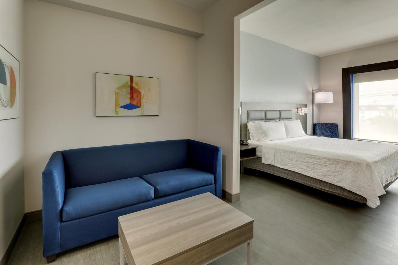  | Holiday Inn Express & Suites Richmond, an IHG Hotel