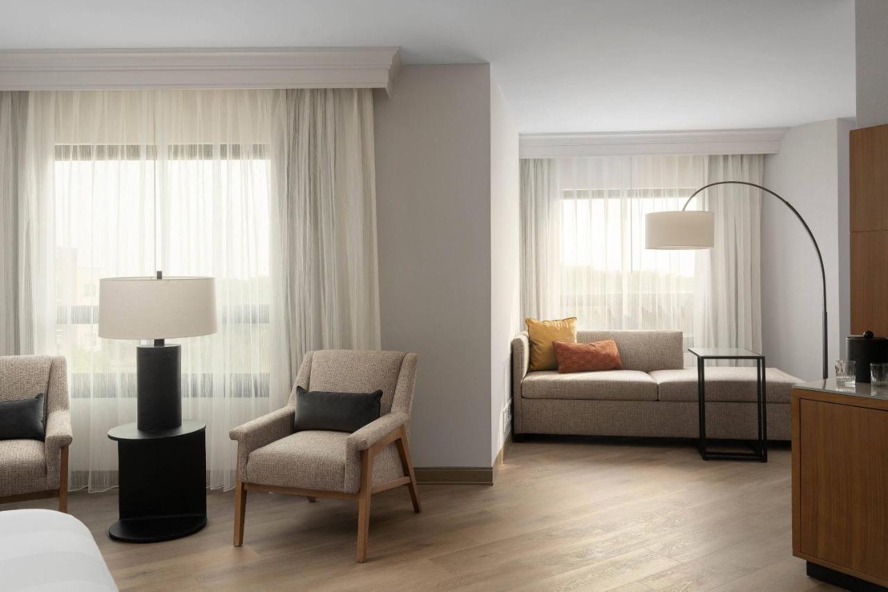 Studio King Room at Fort Collins Marriott