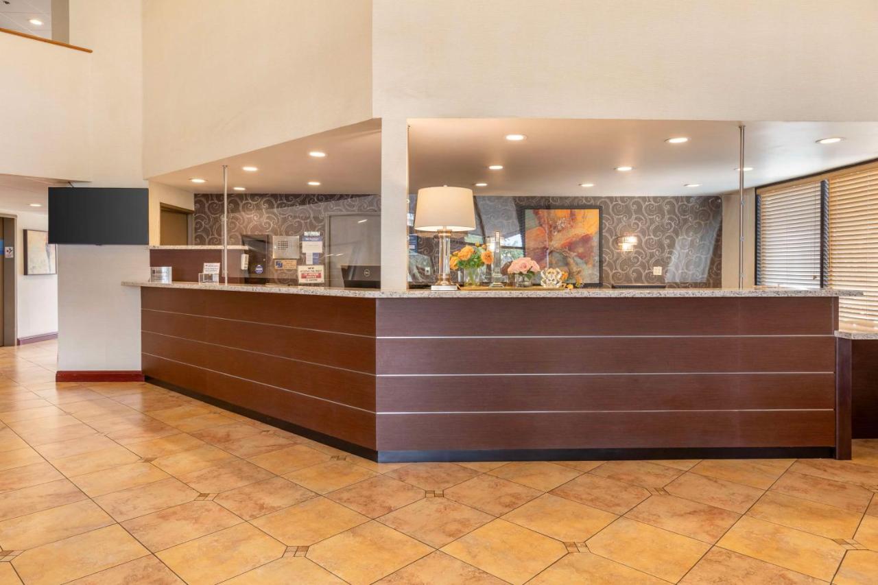 | Best Western Plus West Covina Inn