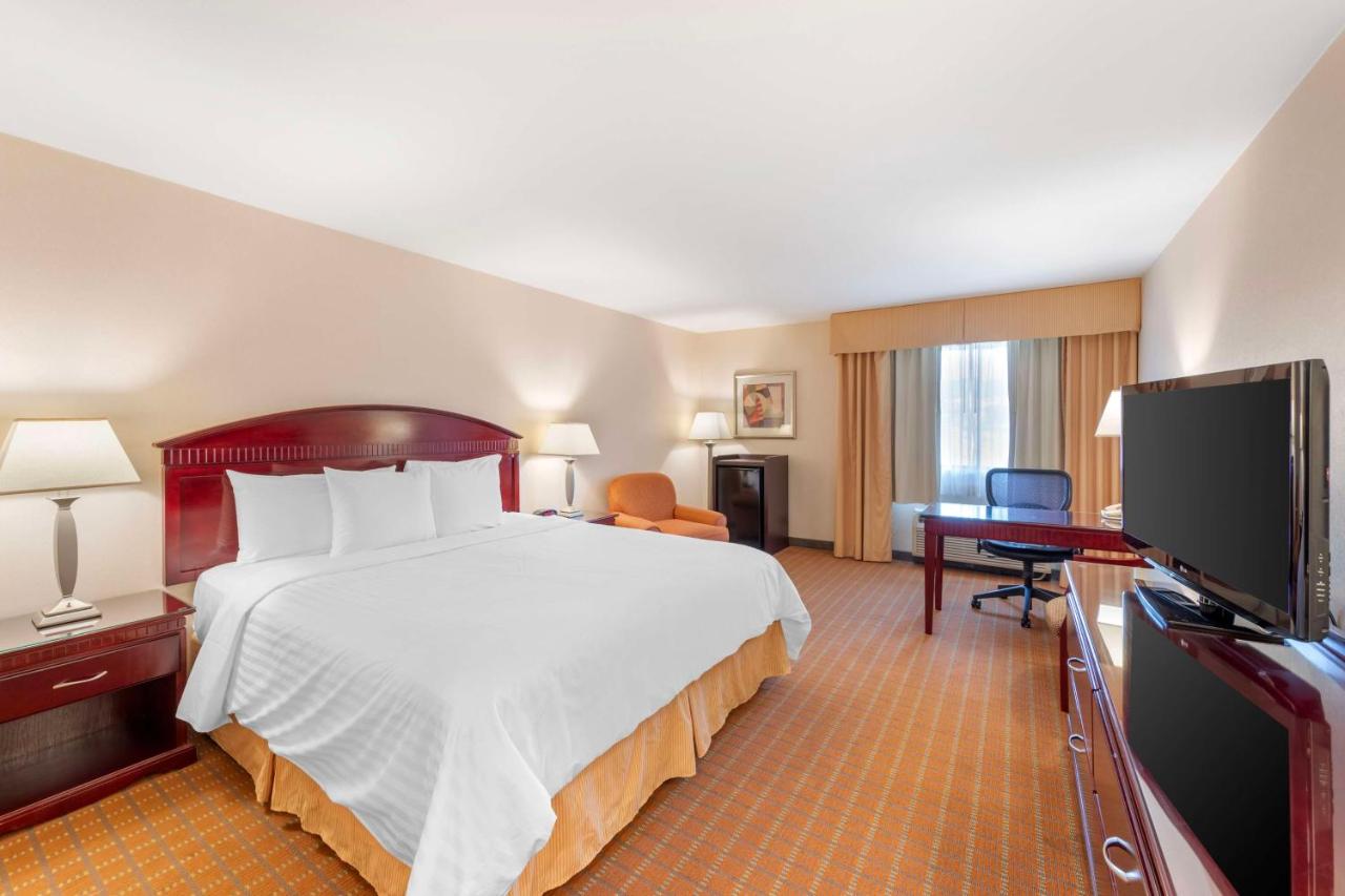 | Best Western Plus West Covina Inn