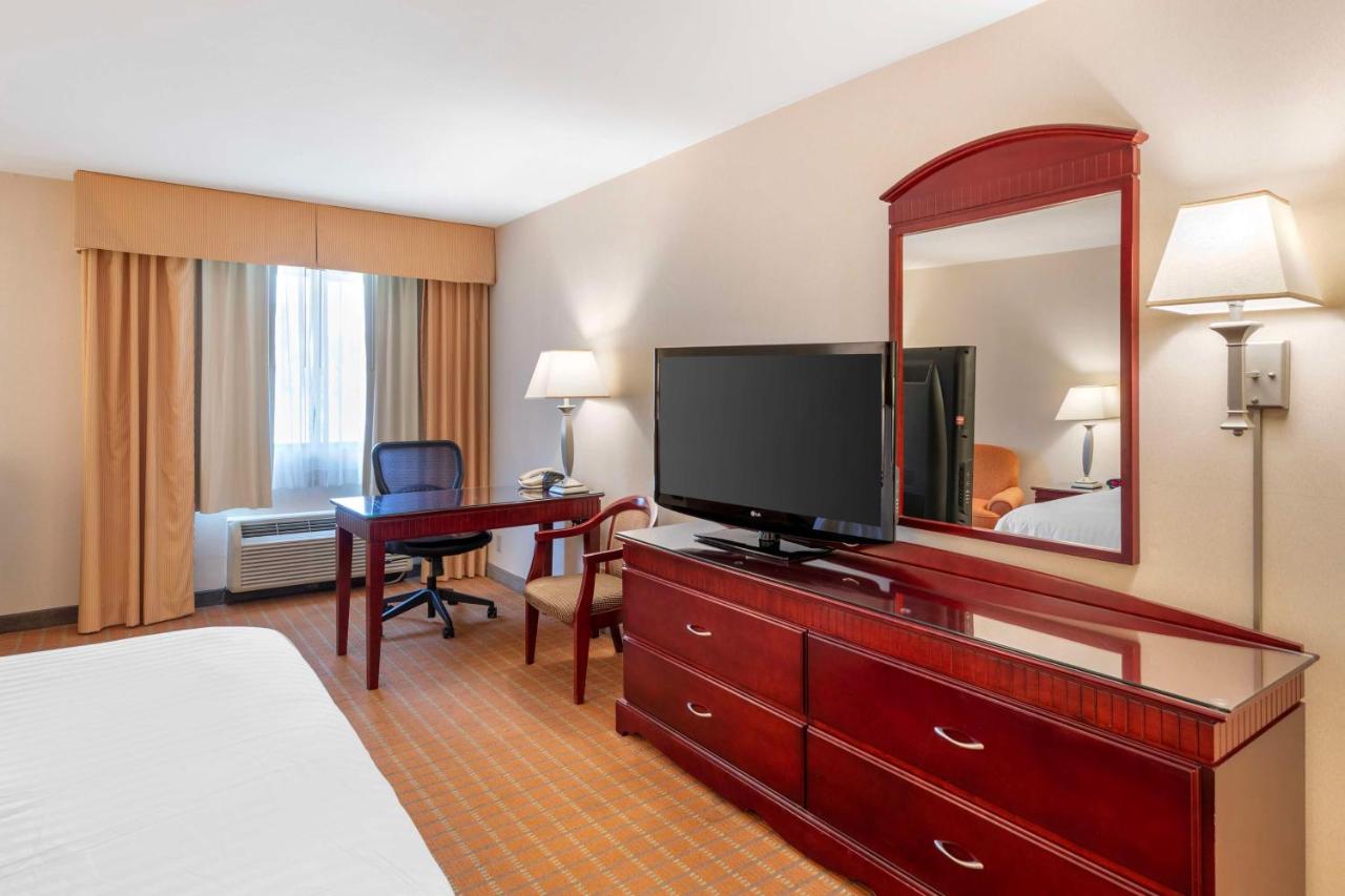  1 KING BED NONSMOKING at Best Western Plus West Covina Inn