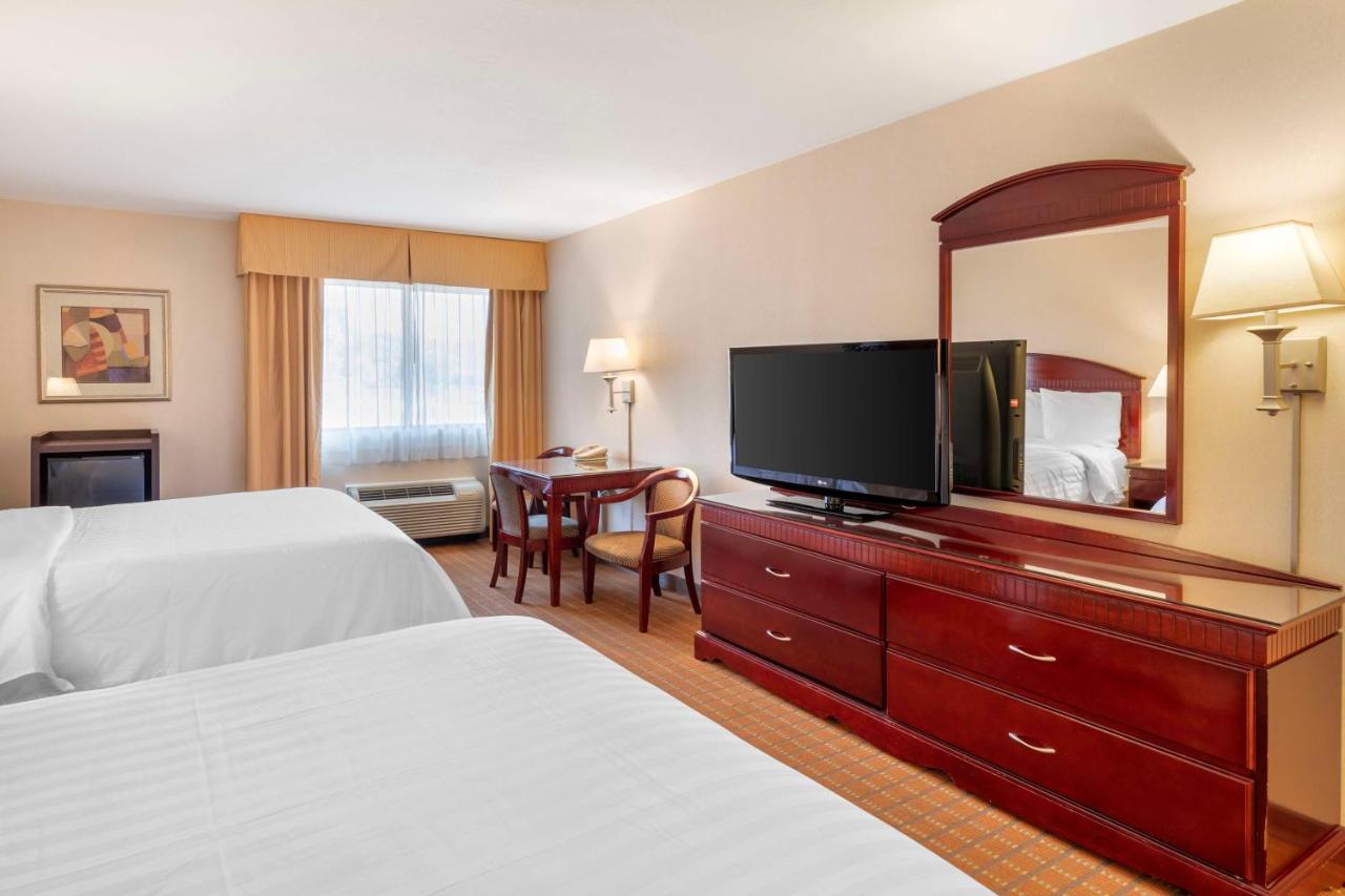| Best Western Plus West Covina Inn