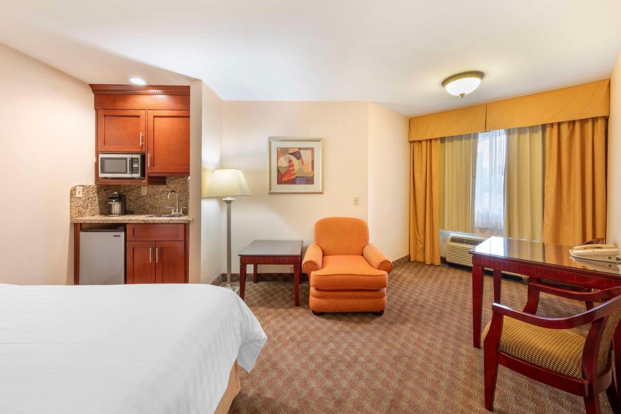| Best Western Plus West Covina Inn