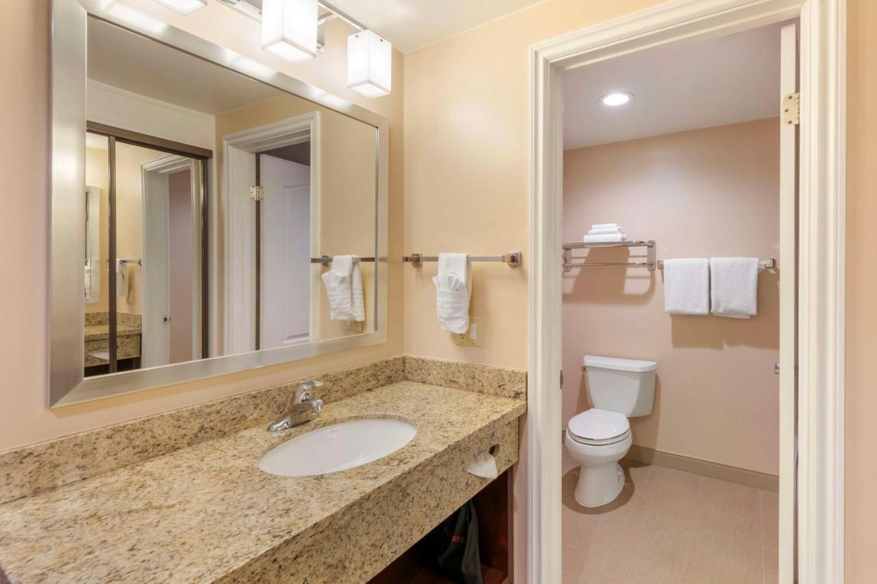 | Best Western Plus West Covina Inn