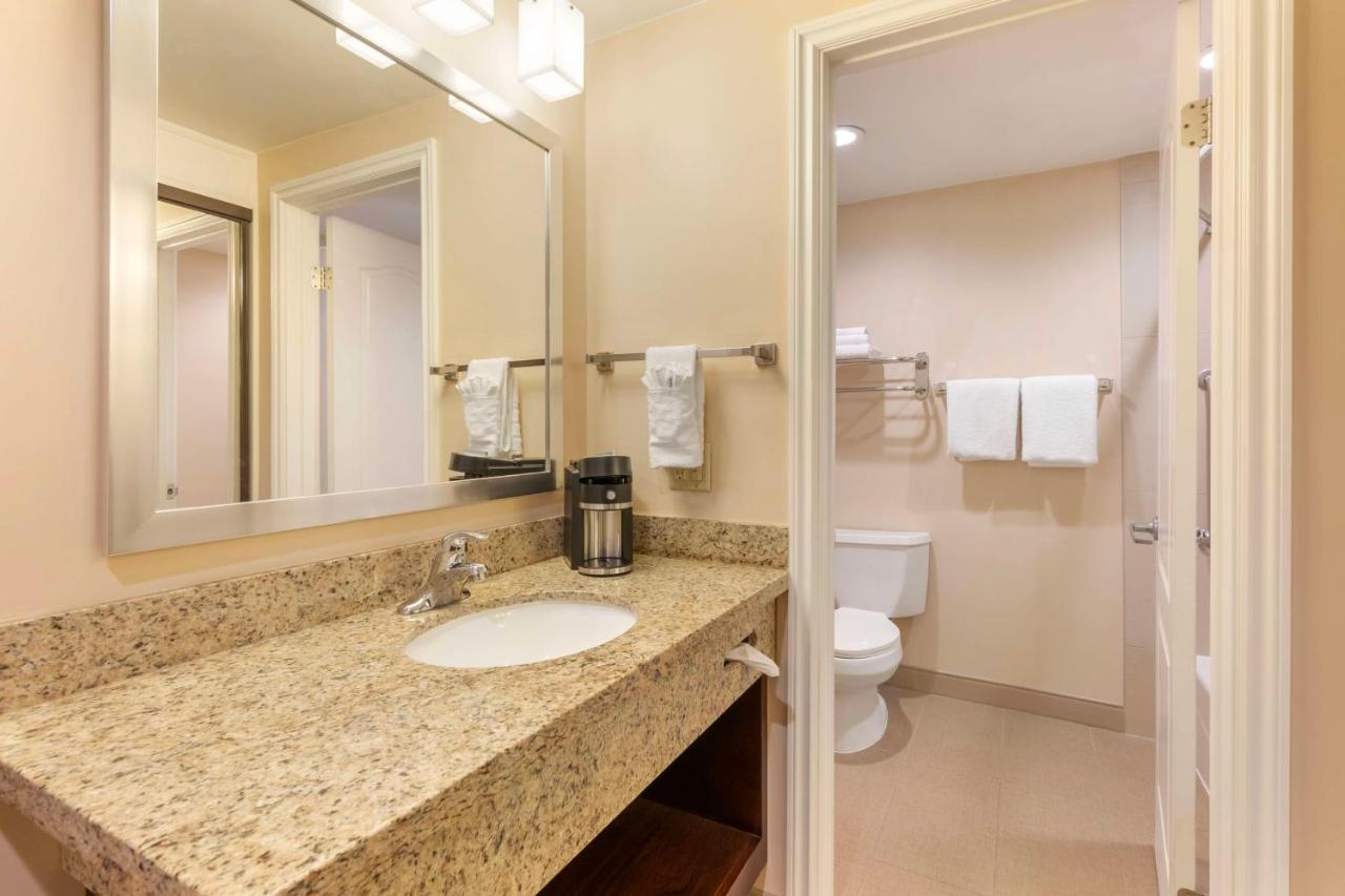 | Best Western Plus West Covina Inn