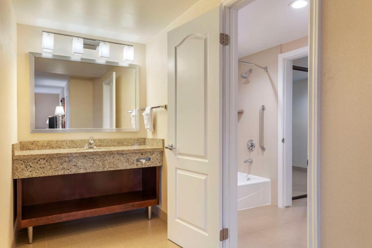 | Best Western Plus West Covina Inn