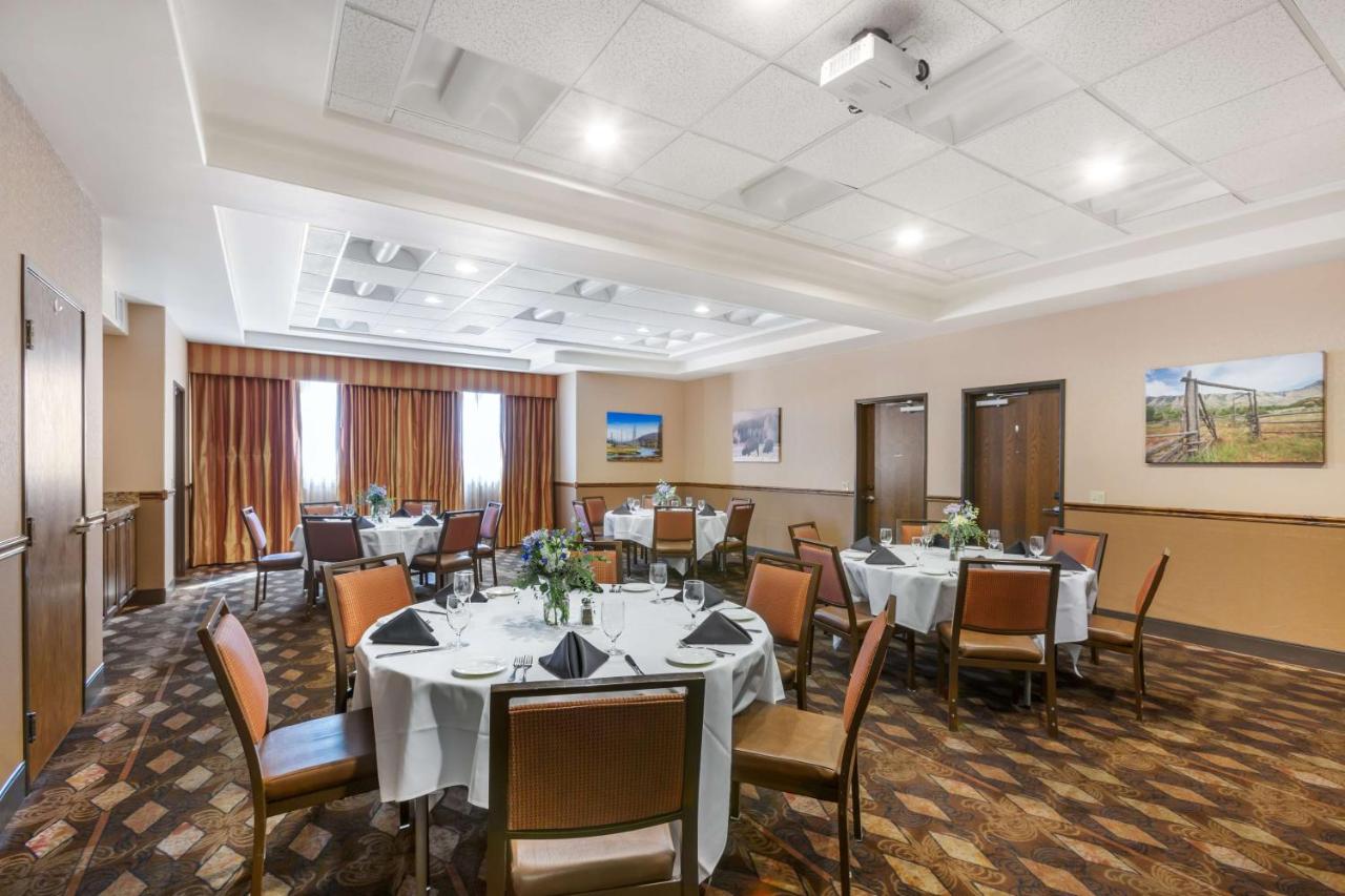 | Best Western Premier Ivy Inn & Suites