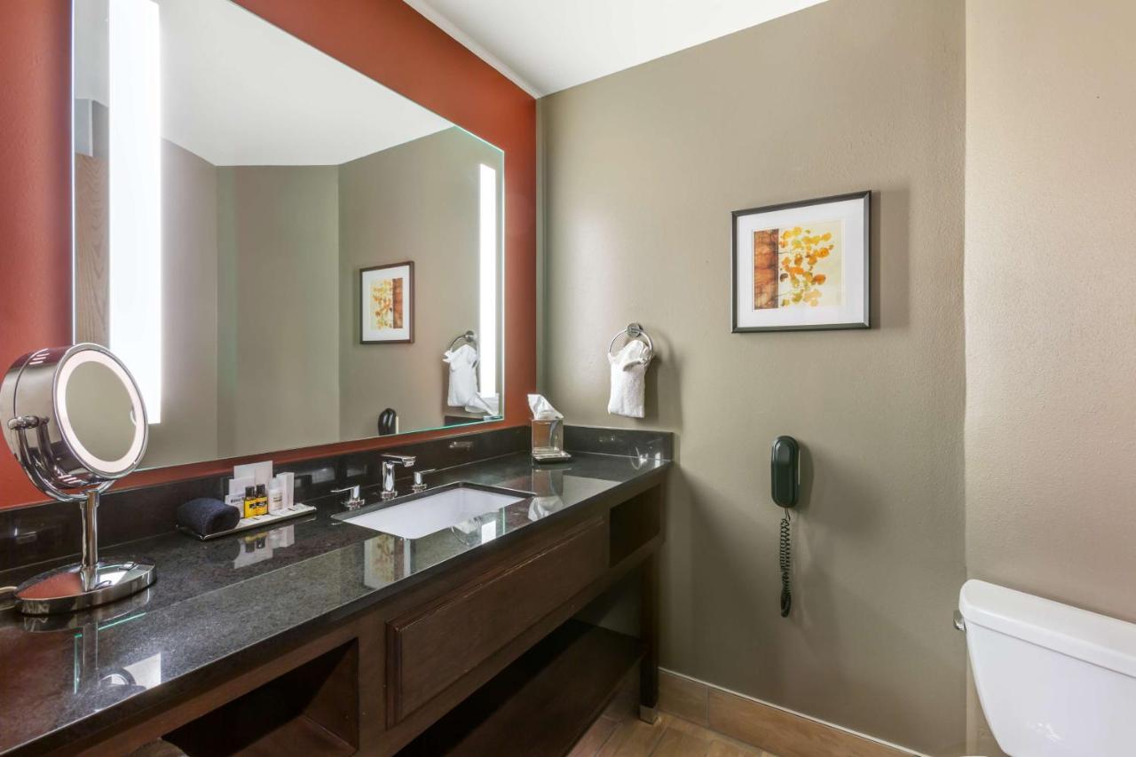 King Room with Patio at Best Western Premier Ivy Inn & Suites