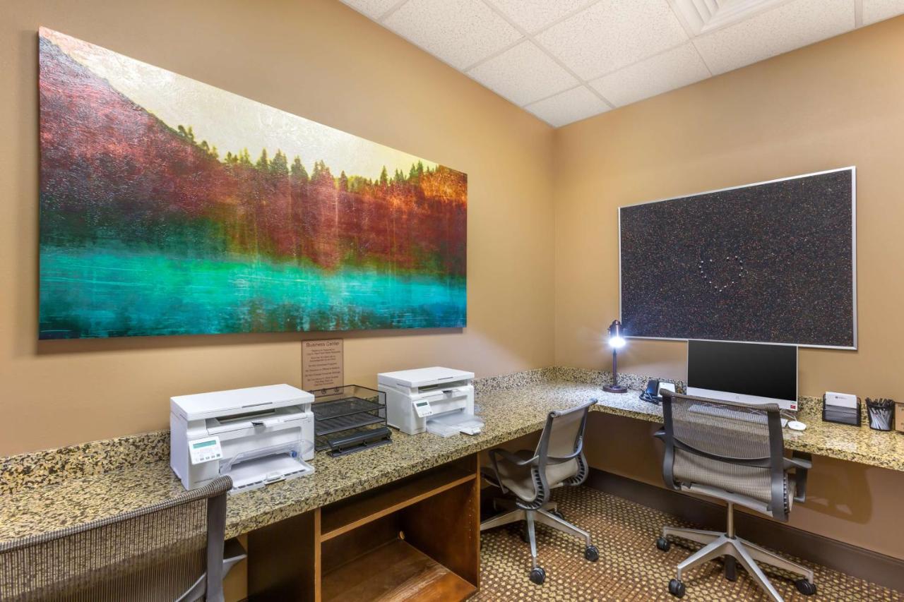 | Best Western Premier Ivy Inn & Suites