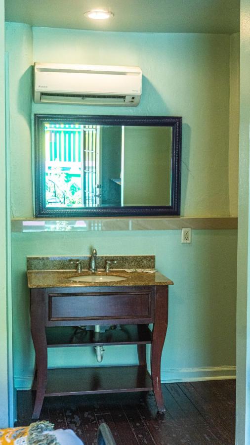  | Olde Town Inn New Orleans
