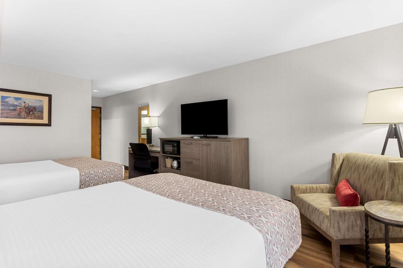 Queen Room with Two Queen Beds at Best Western Moriarty Heritage Inn