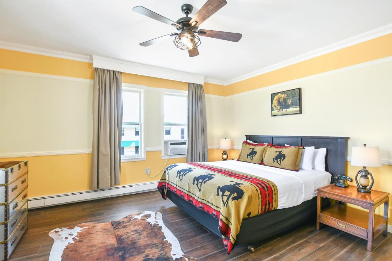 Classic King Room with City View at Hotel St. Michael, BW Premier Collection