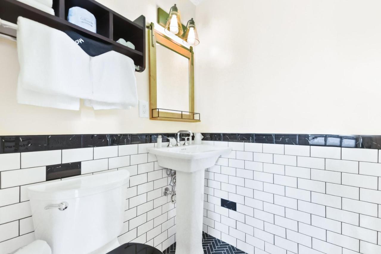 Classic King Room with City View at Hotel St. Michael, BW Premier Collection