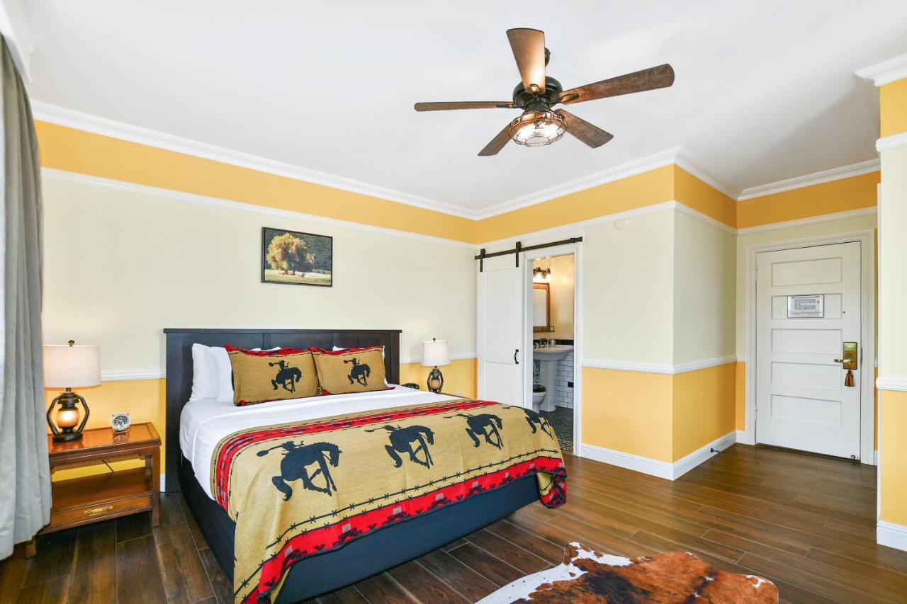 Classic King Room with City View at Hotel St. Michael, BW Premier Collection