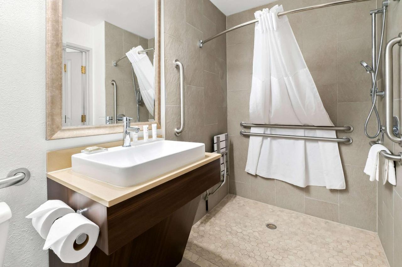 | Country Inn & Suites by Radisson, Columbia Airport, SC