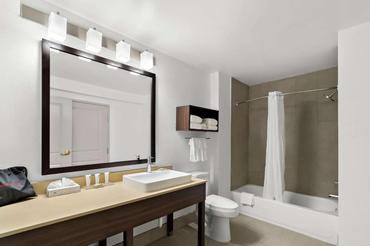 | Country Inn & Suites by Radisson, Columbia Airport, SC