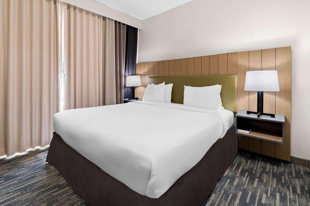 | Country Inn & Suites by Radisson, Columbia Airport, SC