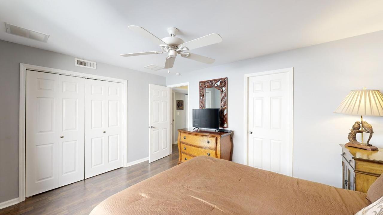  | 646 Queens Grant