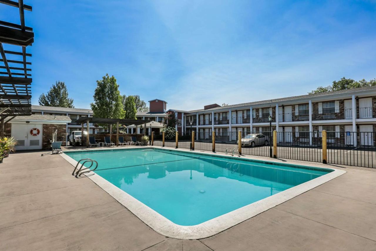 | Best Western Horizon Inn