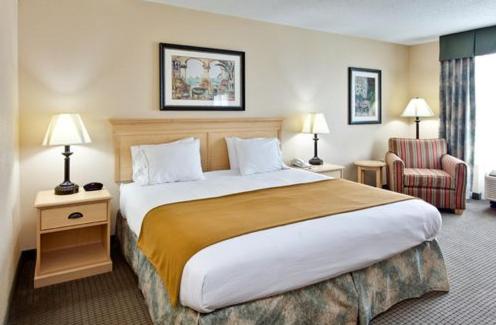 | Holiday Inn Express Daphne-Spanish Fort, an IHG Hotel