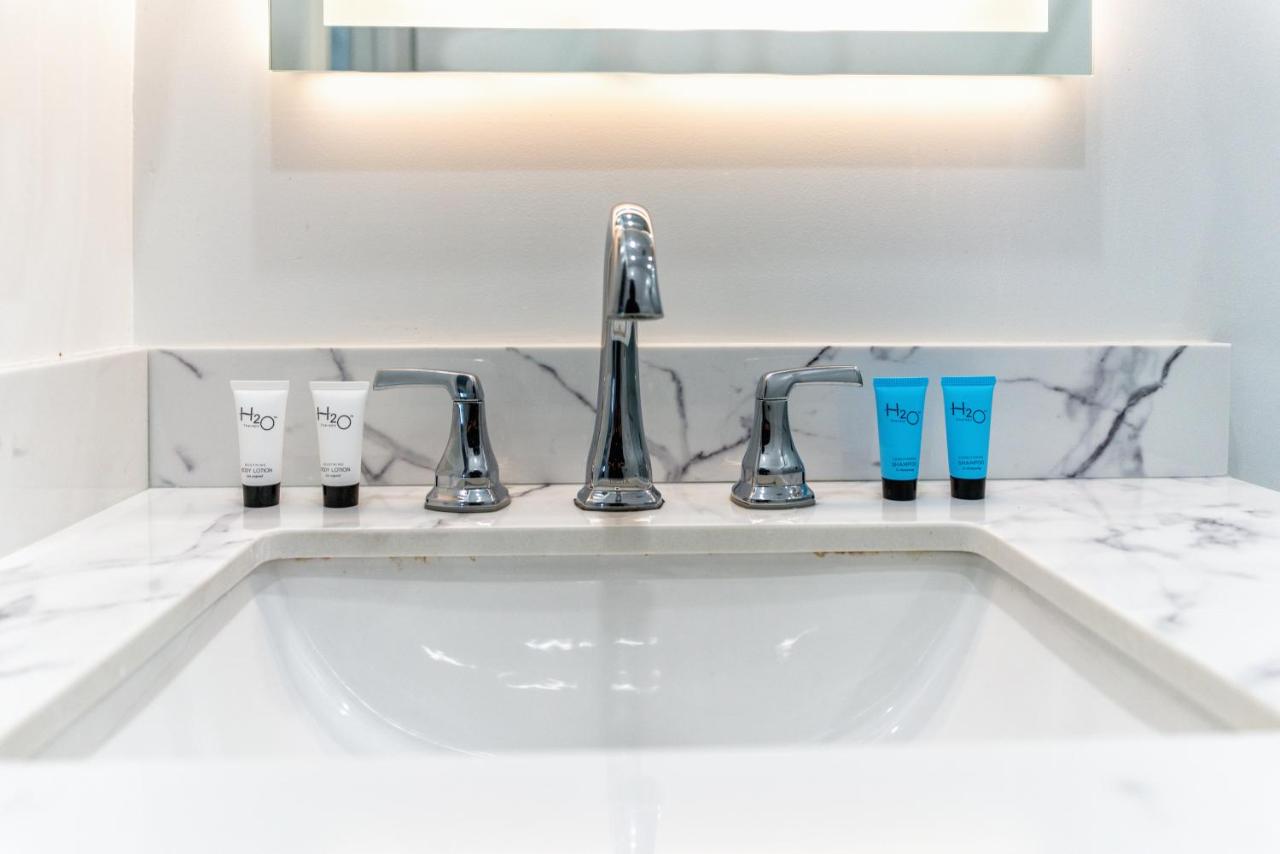 King Room - Accessible/Non-Smoking at Rodeway Inn & Suites Pasadena