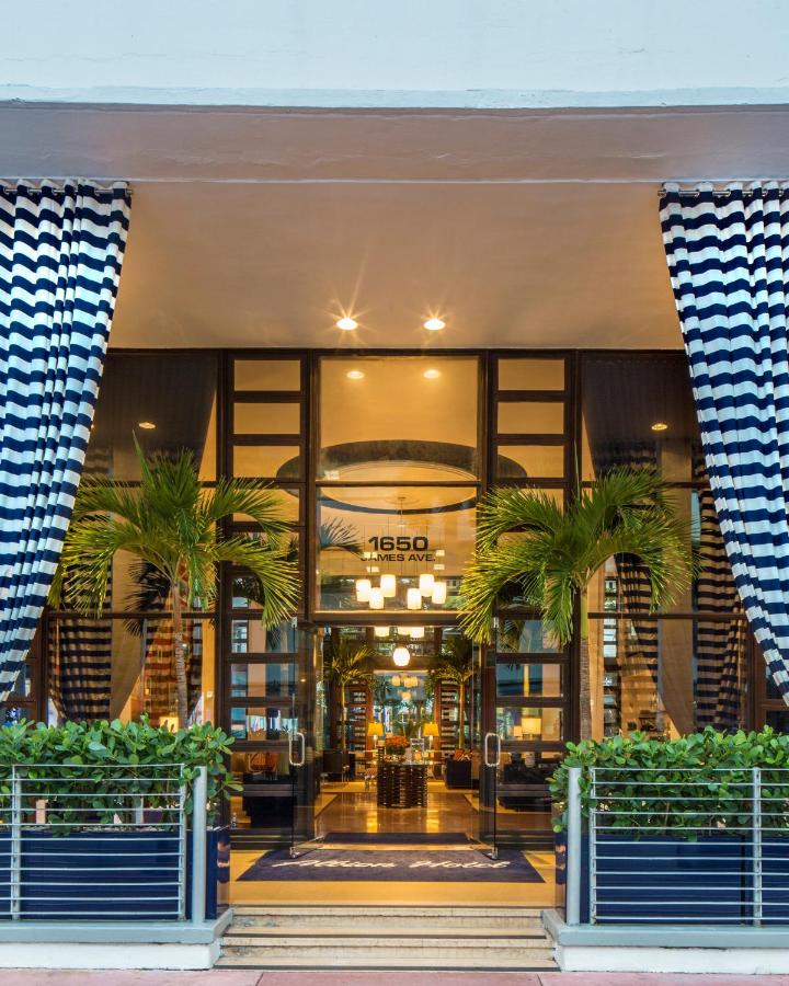 | Albion Hotel