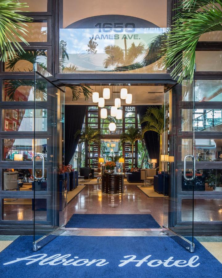 | Albion Hotel