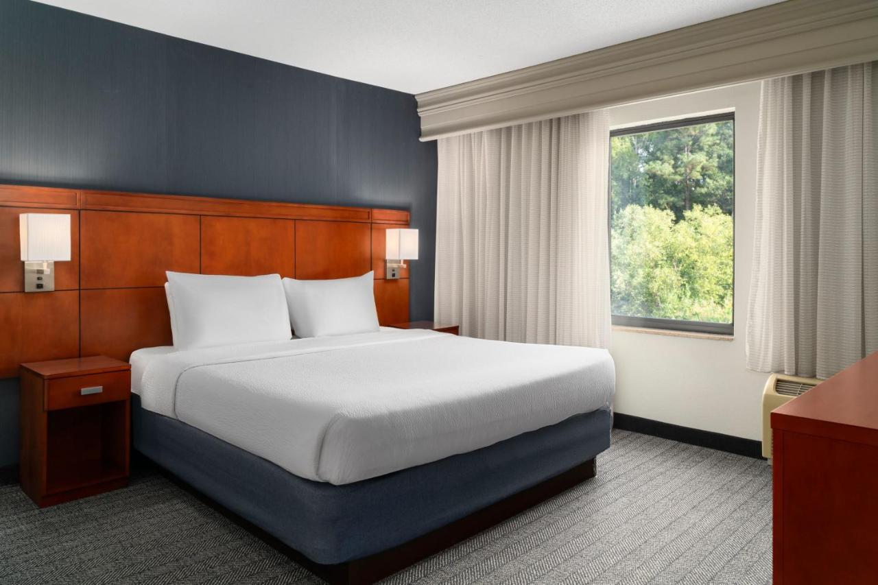 | Courtyard Richmond North/Glen Allen