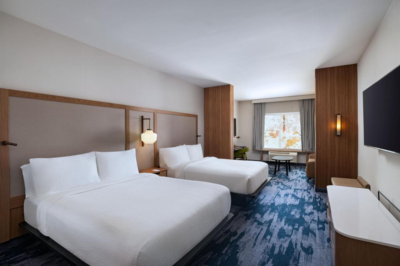 | Fairfield Inn & Suites Dallas Arlington South