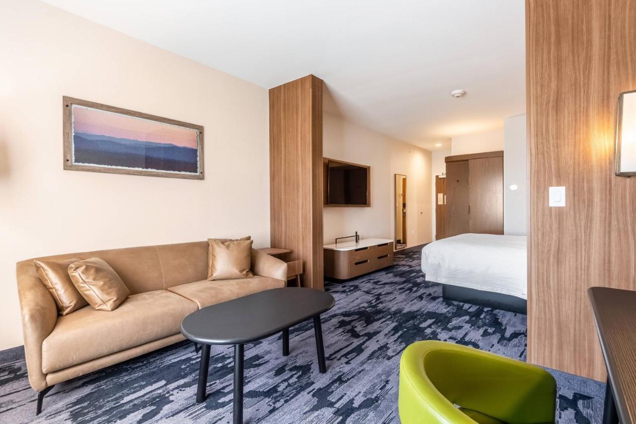 | Fairfield Inn & Suites Dallas Arlington South