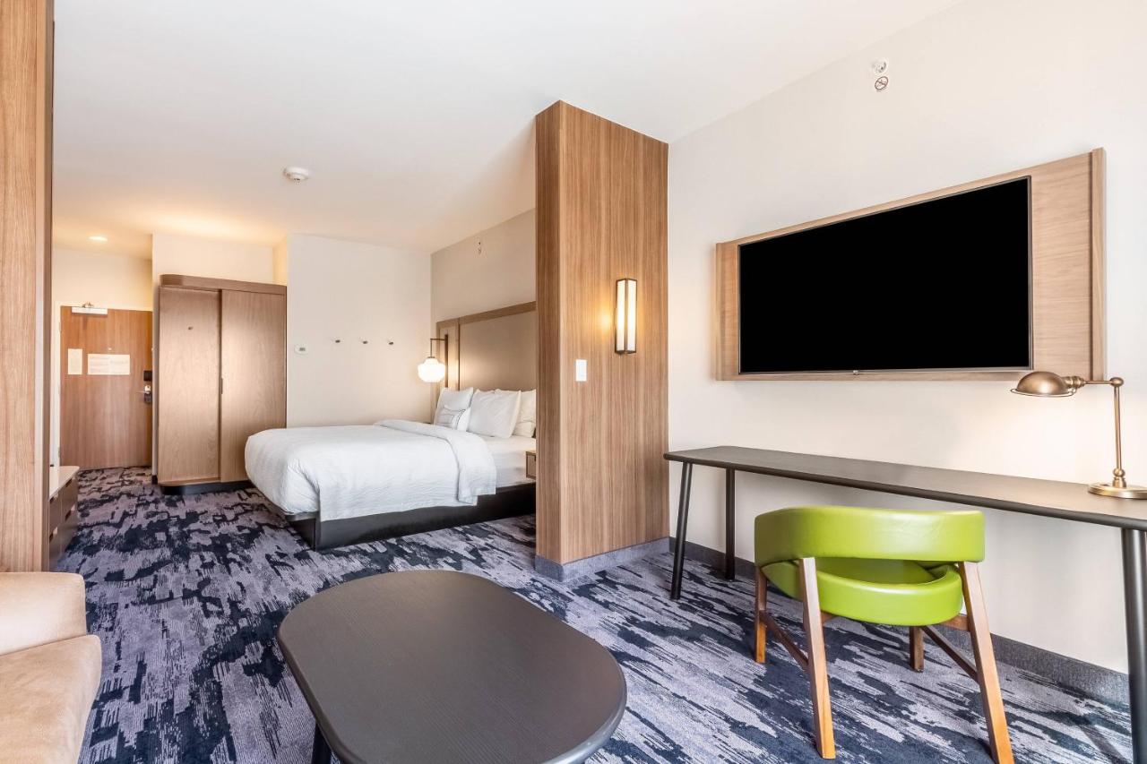 | Fairfield Inn & Suites Dallas Arlington South