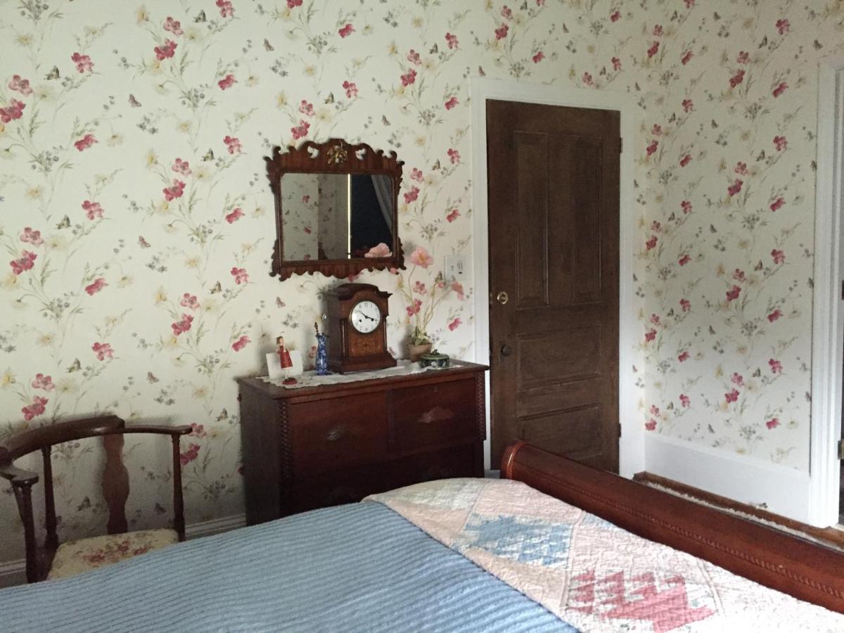 | Hanna House Bed & Breakfast