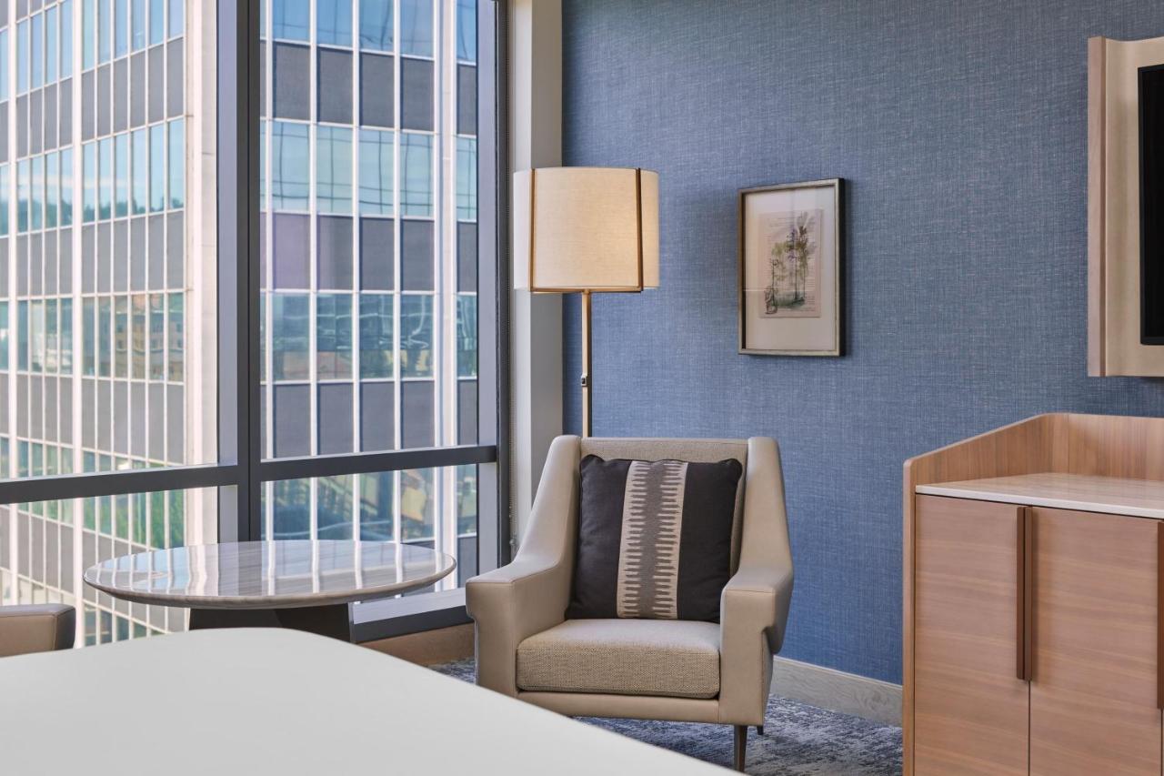Deluxe King Room with Adapted Tub - Mobility Accessible at The Ritz-Carlton, Portland