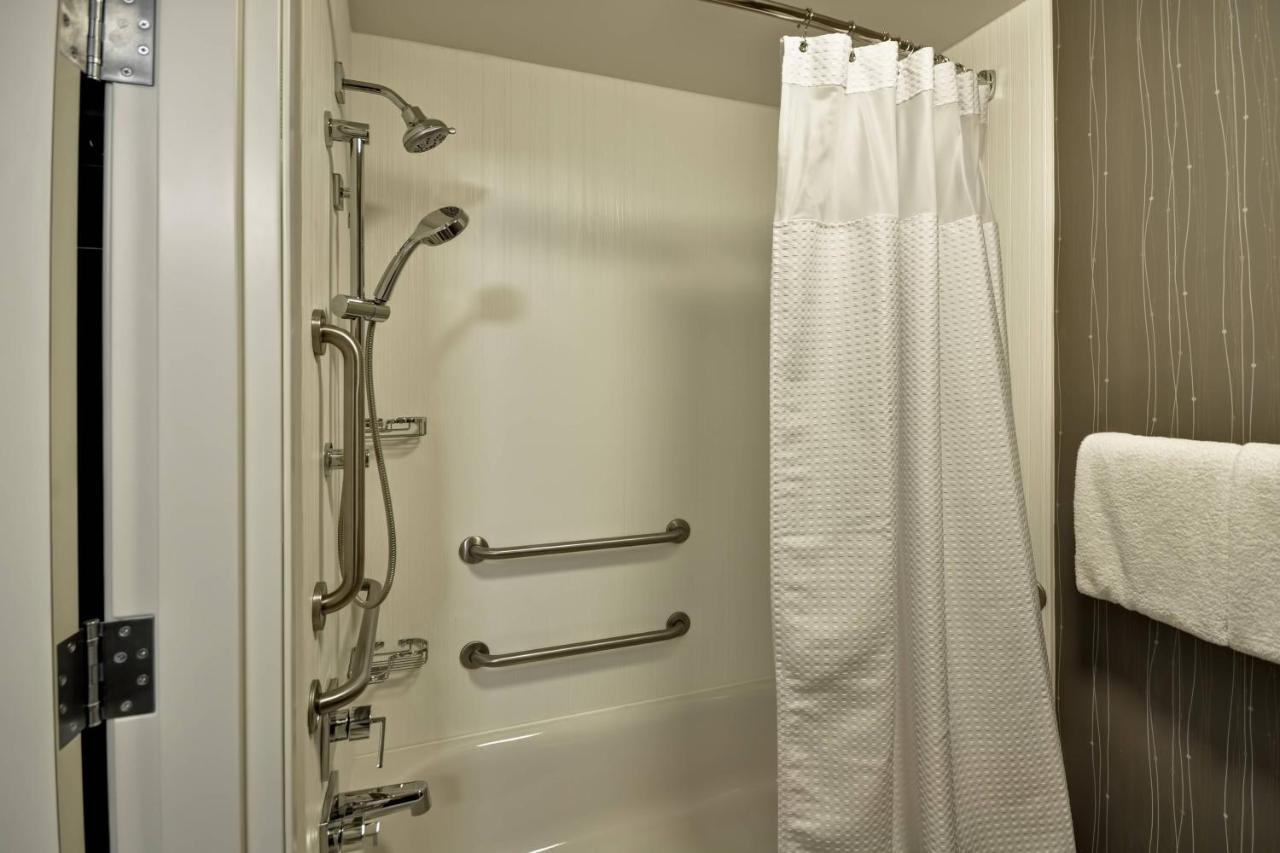 Double Room with Two Double Beds at Courtyard by Marriott Dalton