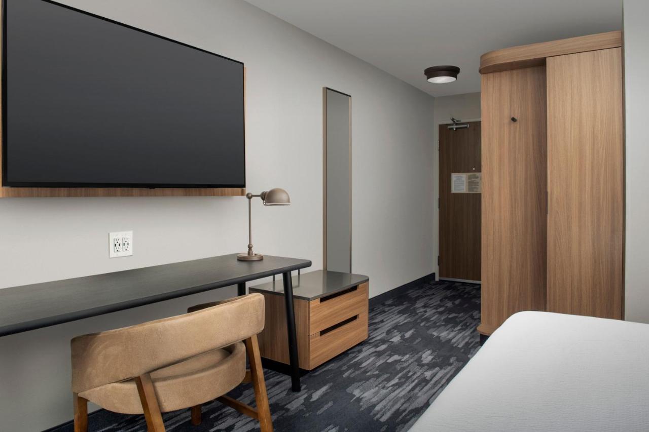 King Room at Fairfield Inn & Suites by Marriott Boise West