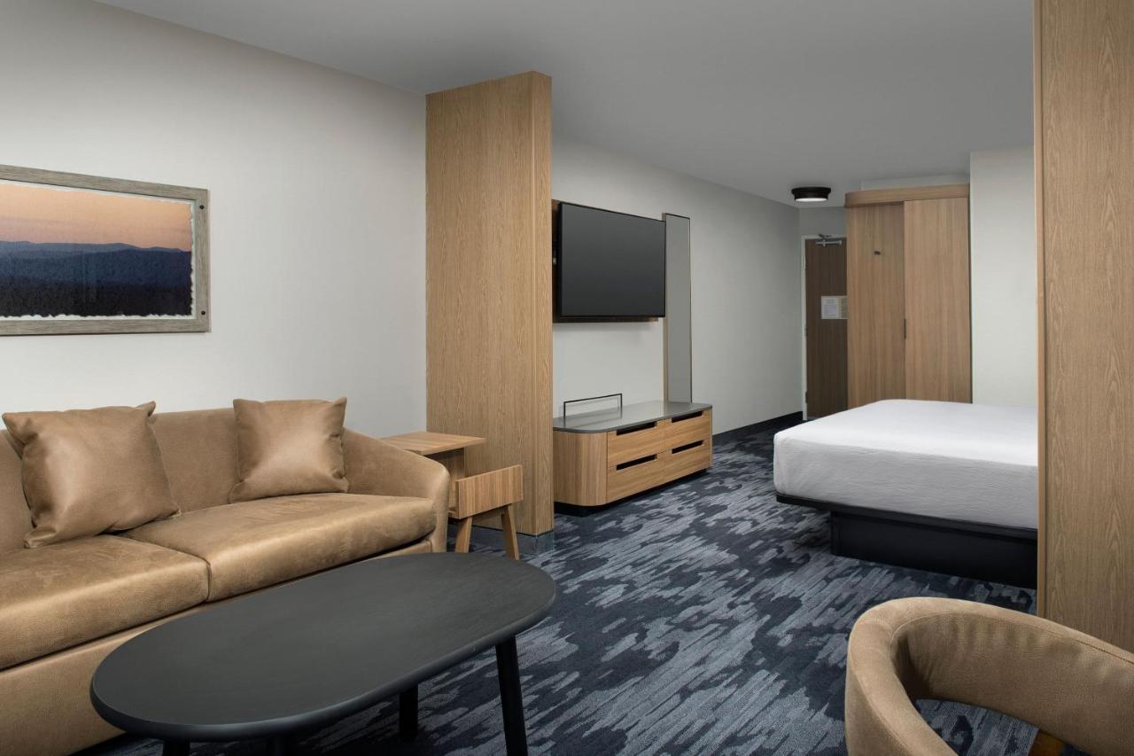 King Suite with Sofa Bed at Fairfield Inn & Suites by Marriott Boise West