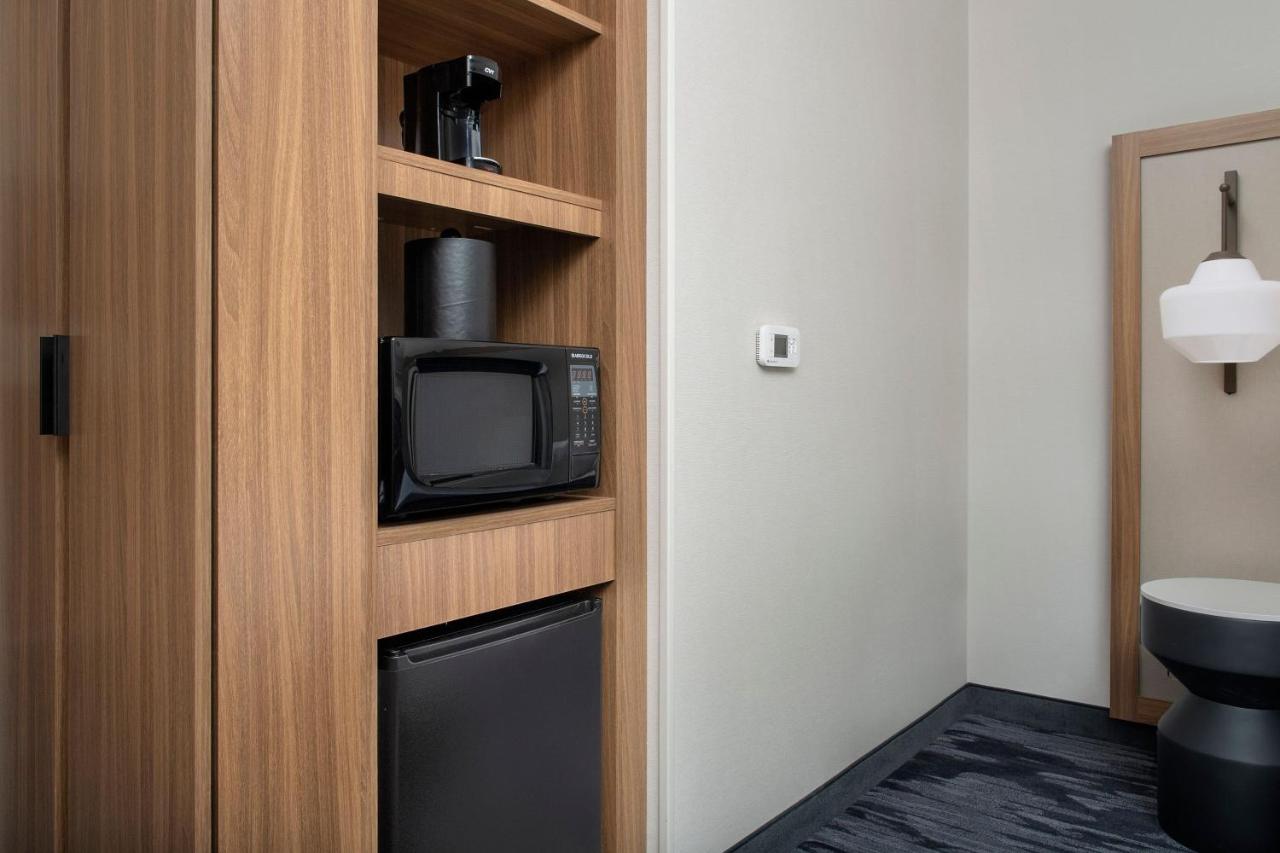 King Room at Fairfield Inn & Suites by Marriott Boise West